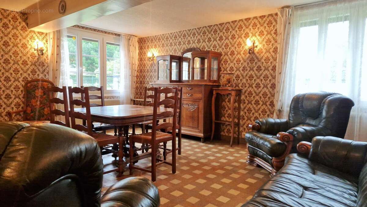 Maison à BOURGTHEROULDE-INFREVILLE