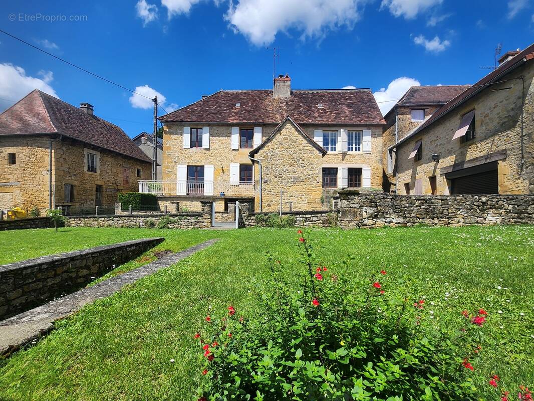 Maison à SAINT-SULPICE-D'EXCIDEUIL