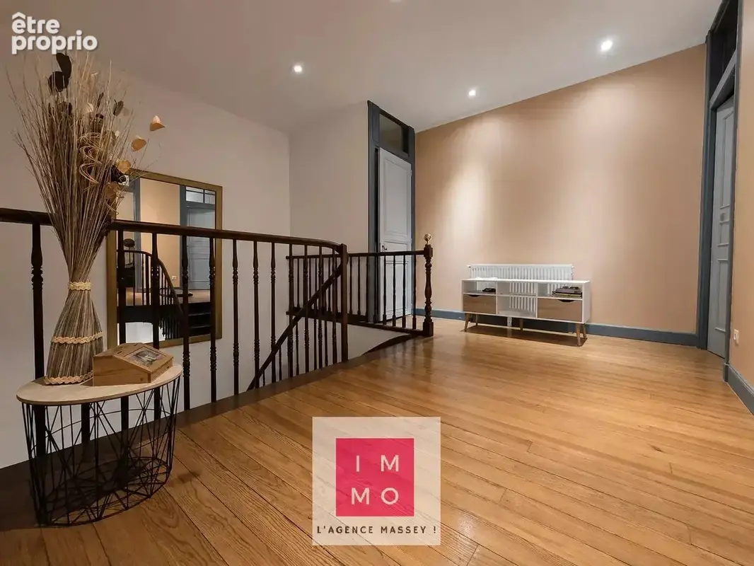 TARBES – Grand duplex de caractère, 4 chambres, terrasse, garage 26m² et parking - photo 13