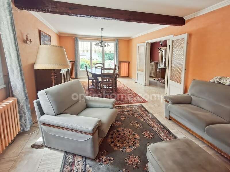 Maison familiale composée de 5 chambres dans un cadre privilégie - photo 2
