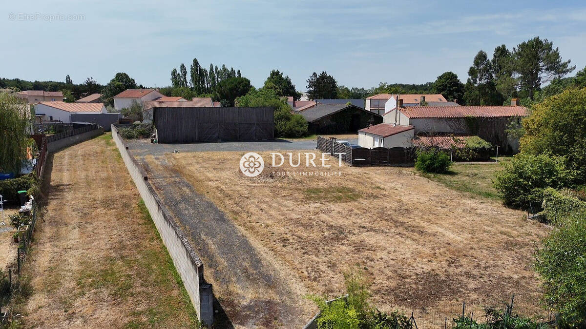 LOT E 1300 M² - Terrain à MONTAIGU