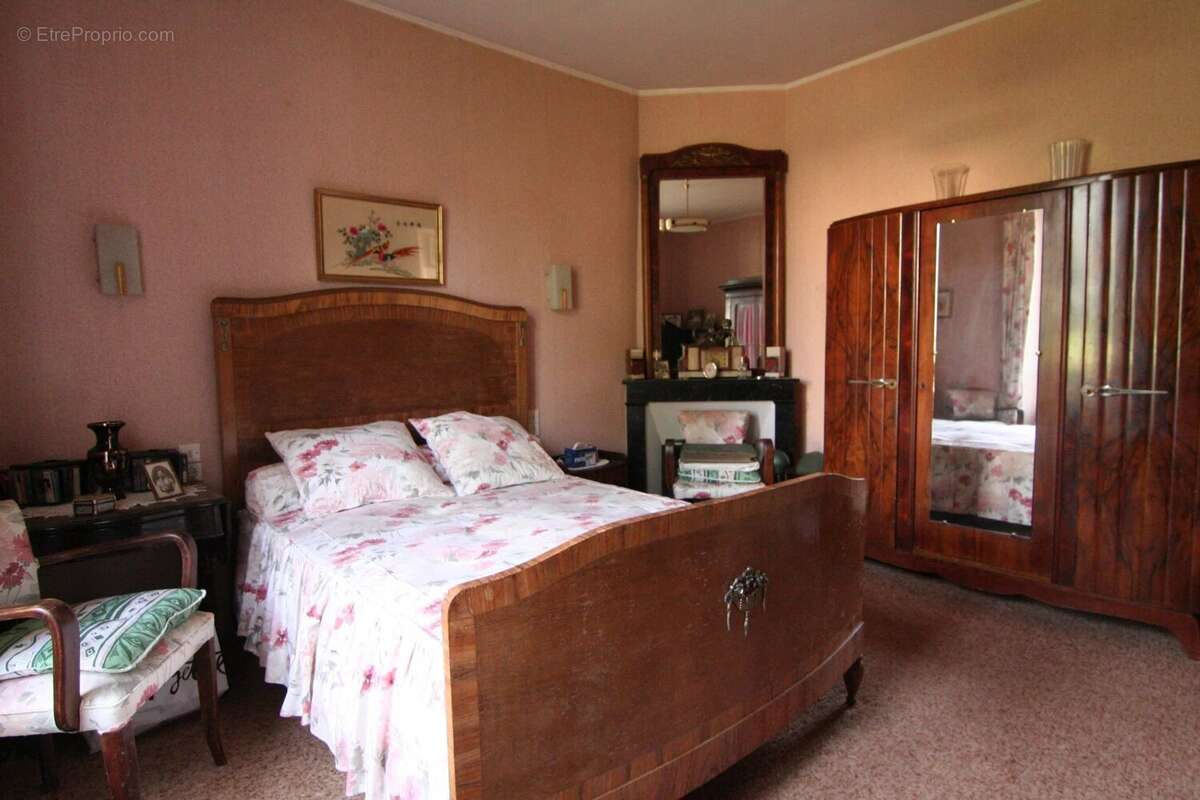 Maison à SAINT-CHERON