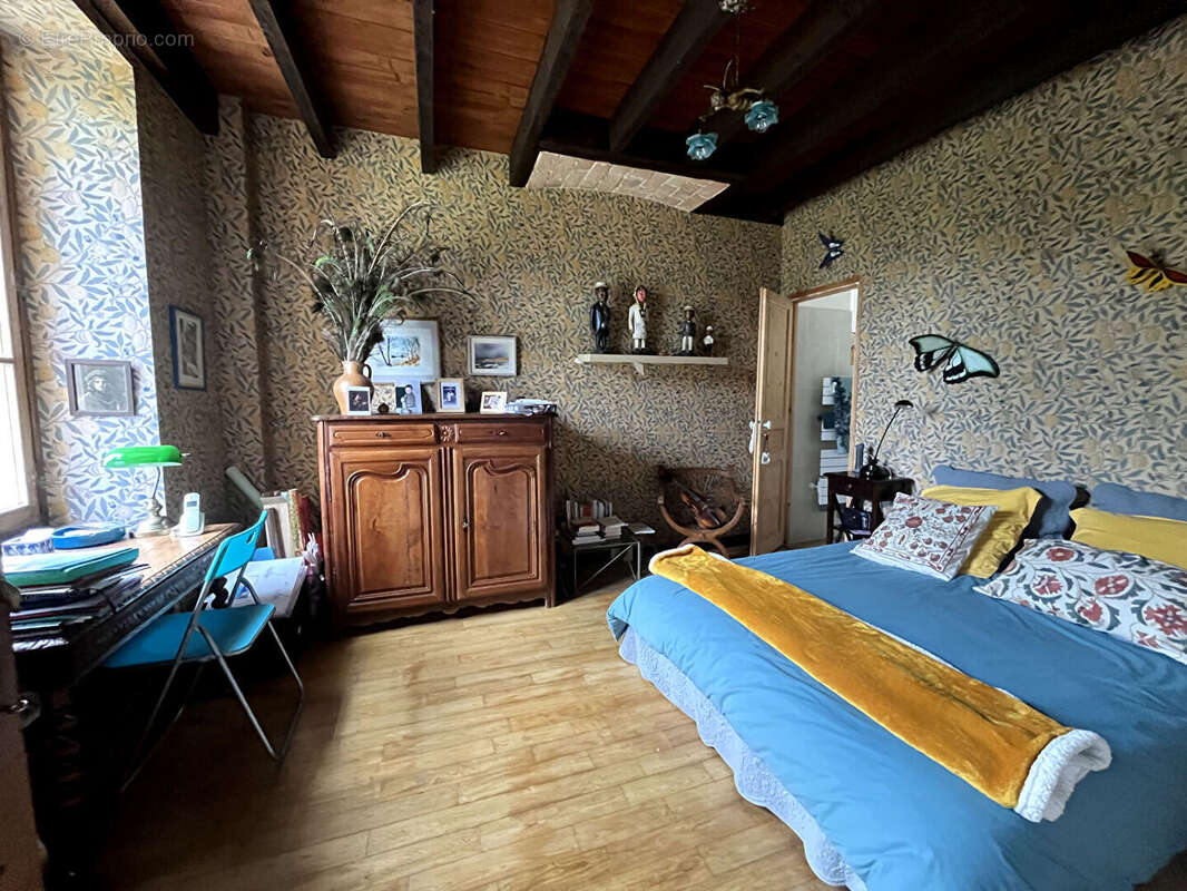 Maison à BAYON-SUR-GIRONDE