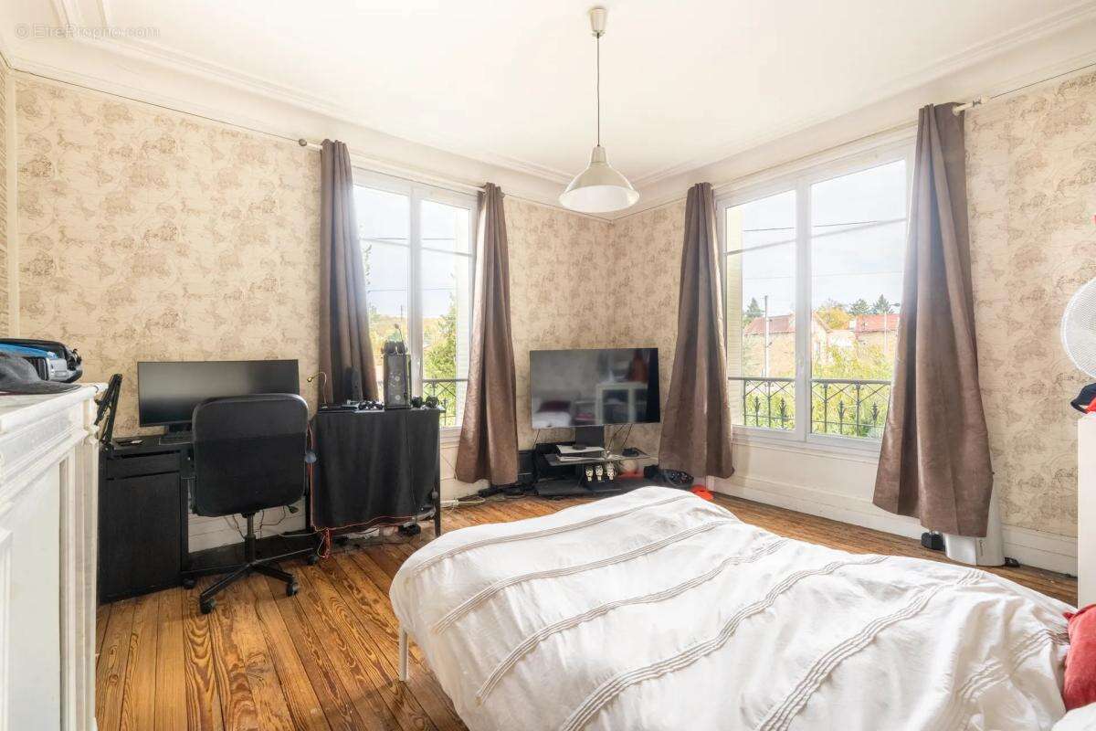 Maison à SAINT-LEU-LA-FORET