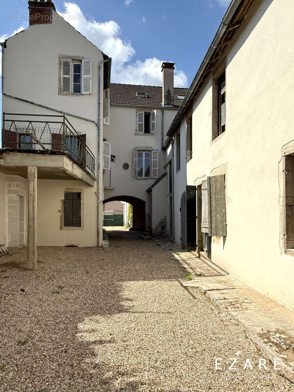 Appartement à SAVIGNY-LES-BEAUNE