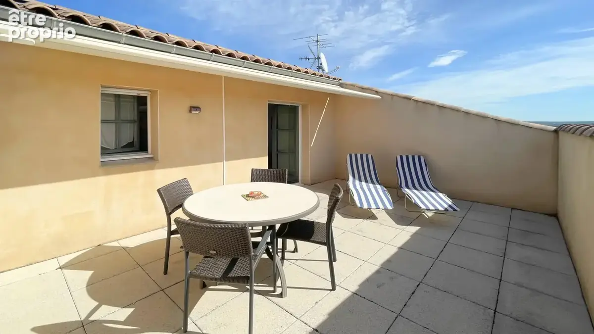Uzès, lumineux duplex avec deux terrasses et garage, à pied du centre historique - photo 19