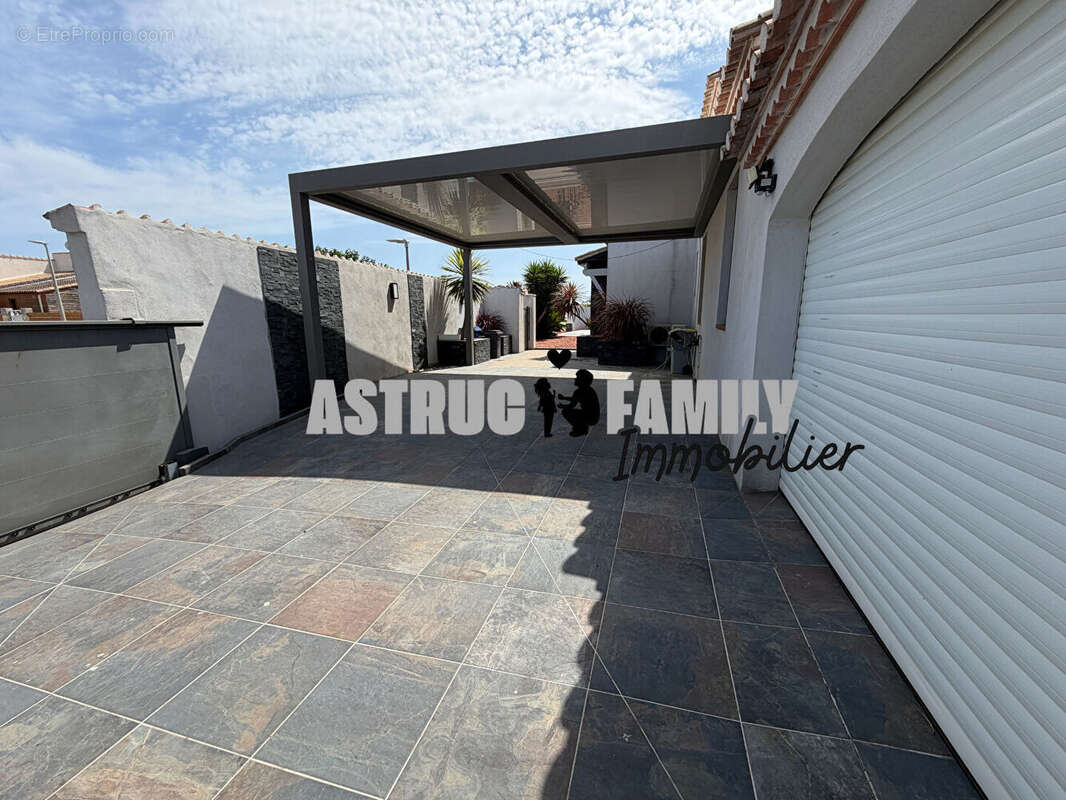 Aigues-mortes - maison contemporaine - jardin piscine garage - photo 14