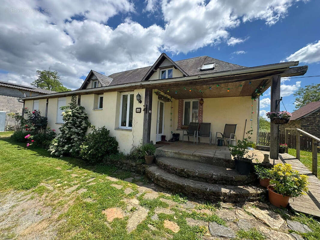 Maison à SAINT-PARDOUX-CORBIER