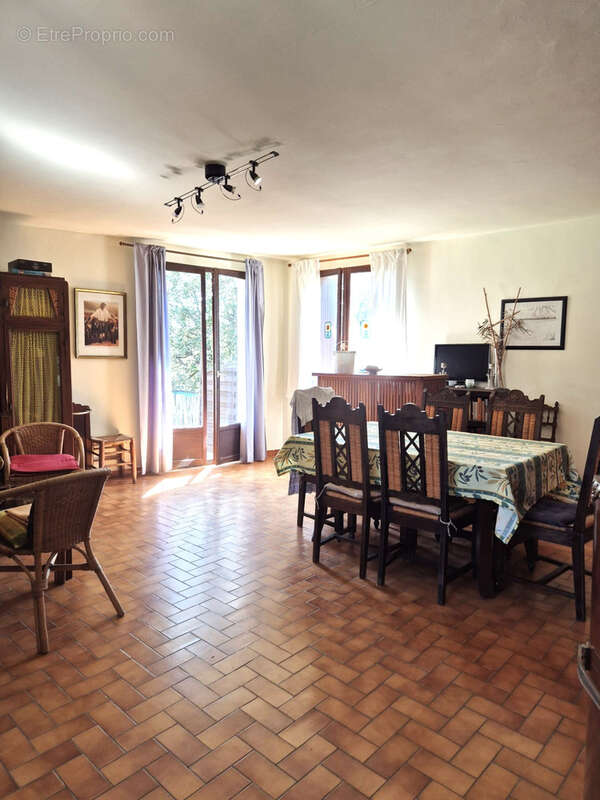 Maison à CABREROLLES