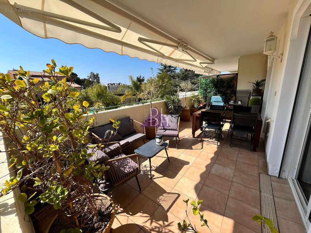 Appartement à CARQUEIRANNE