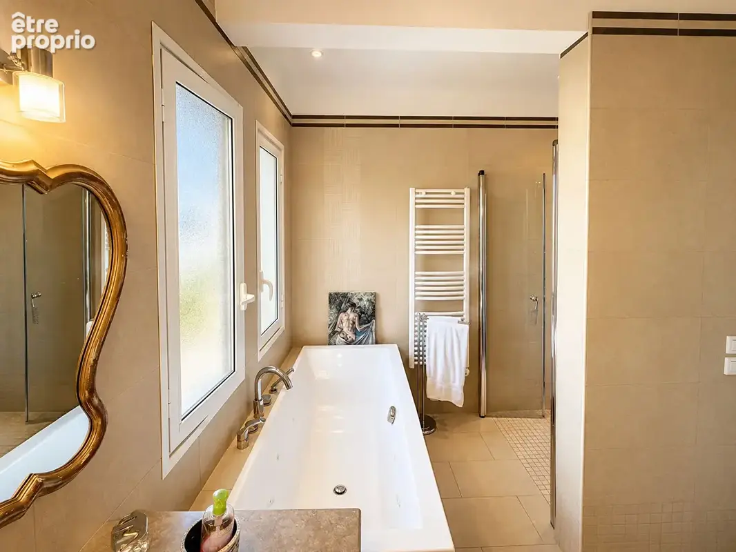 A vendre villa provencale vue mer golfe st tropez garage tout a pied aux issambres - photo 11