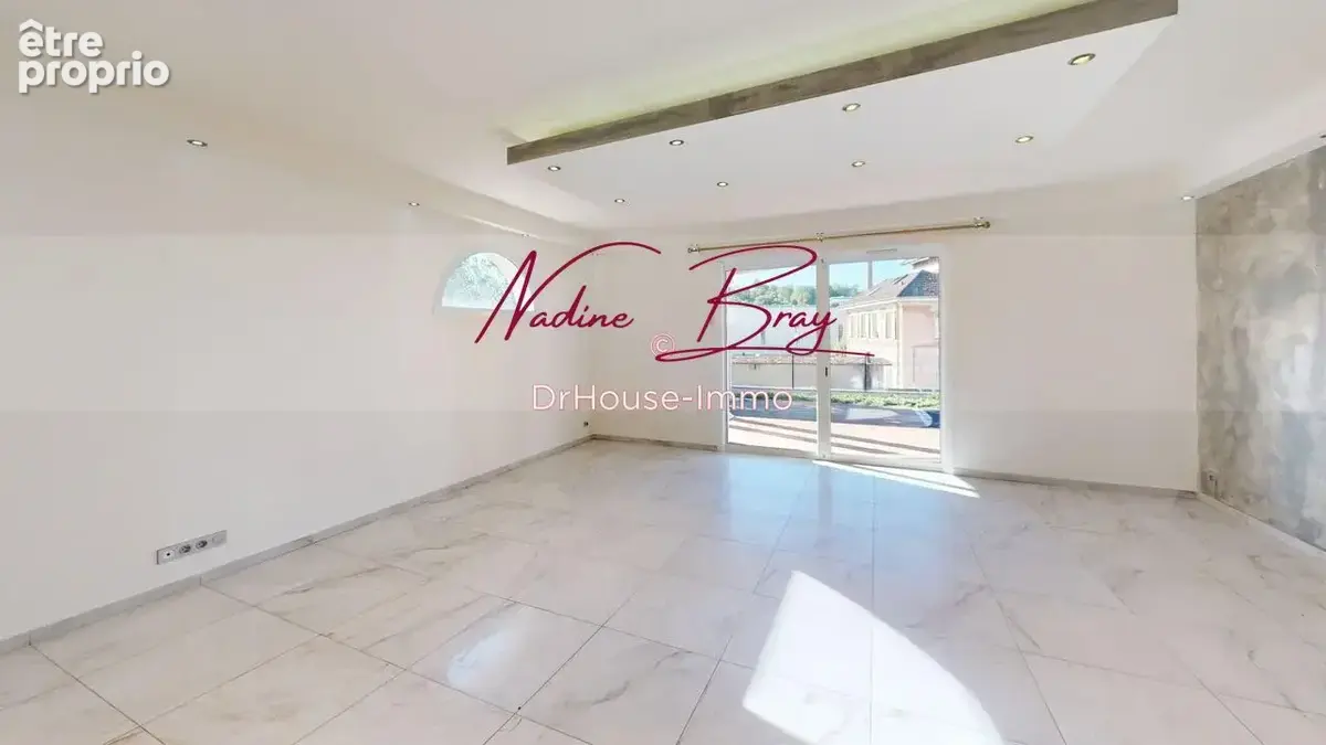 Maison 7 pièces 220 m² à vendre à La Tour-Du-Pin (38110) - photo 6