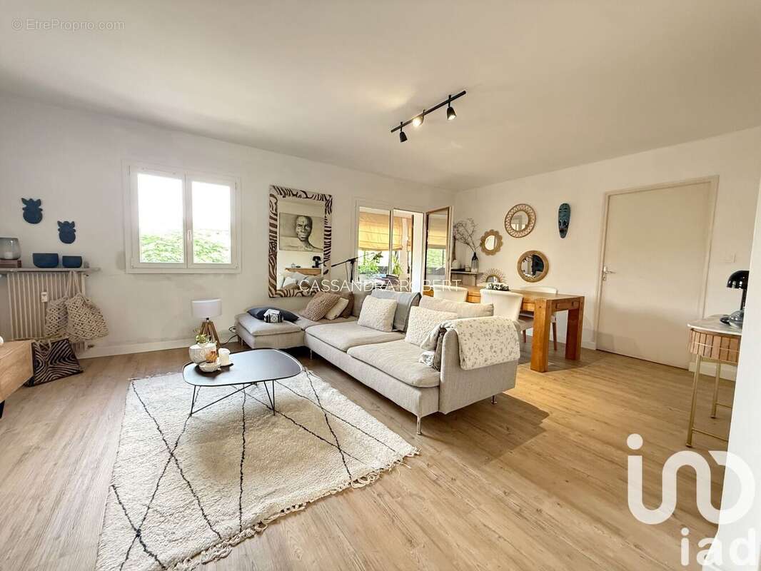 Photo 2 - Appartement à LE BEAUSSET