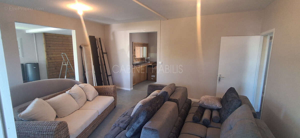 A vendre - un ensemble immobilier de 229.03 m2 environ - saint-philippe- 254 400 € - photo 6