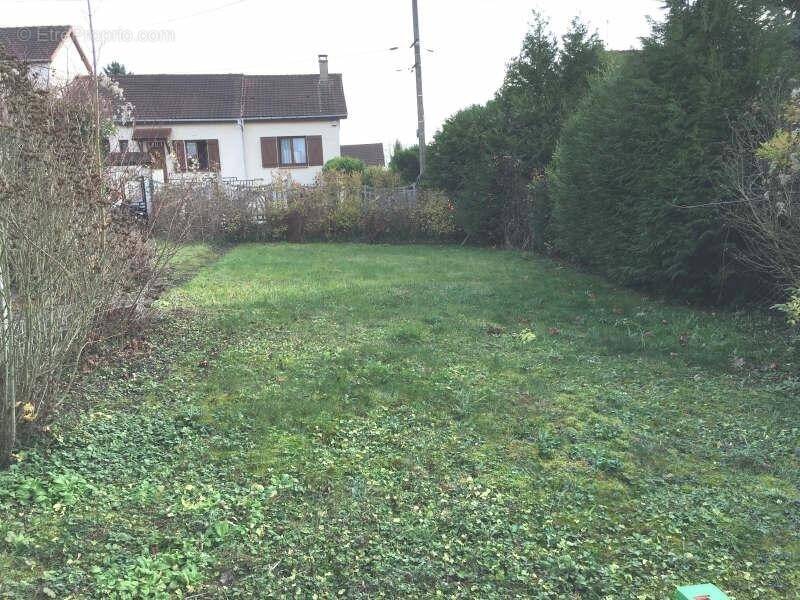 Terrain à SARCELLES