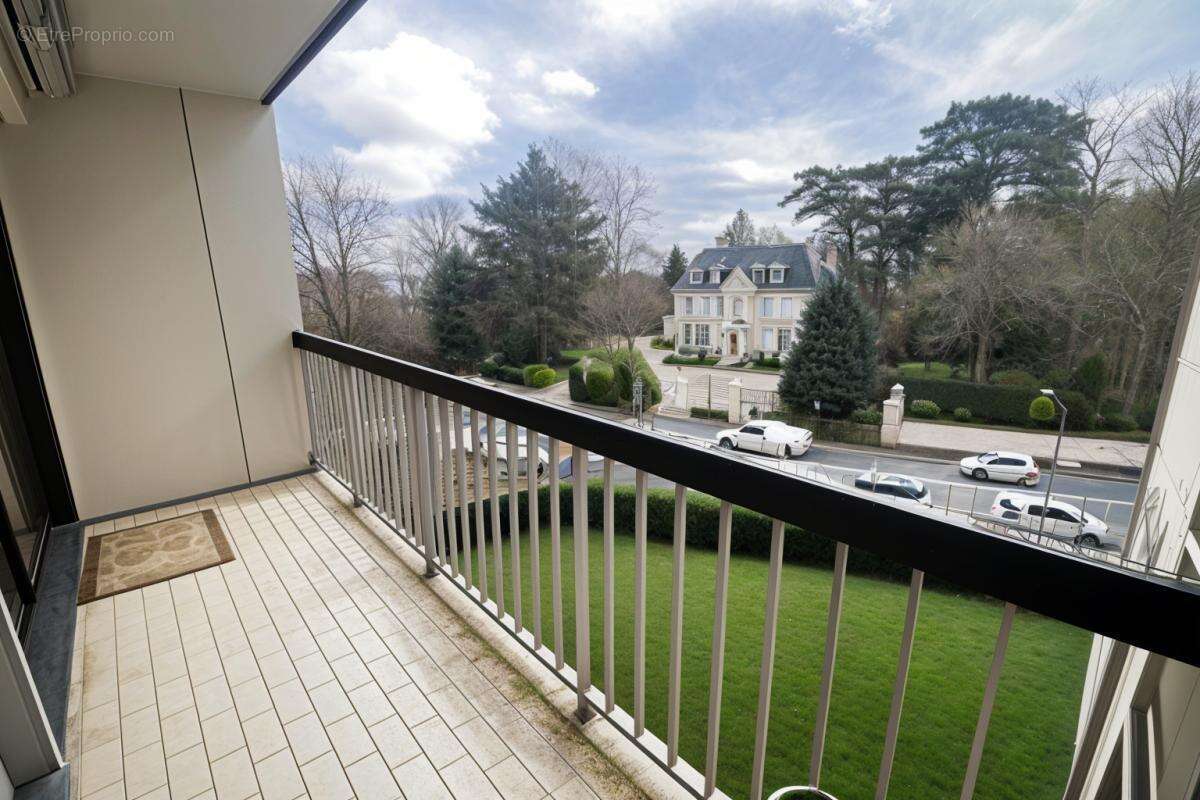 Appartement à TORCY