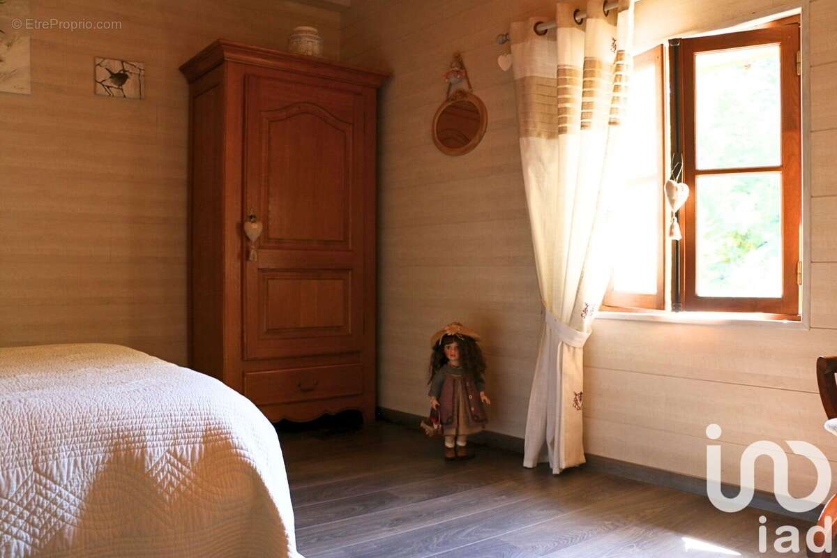 Maison 87 m² à Saint-Sauveur-La-Sagne  - photo 7