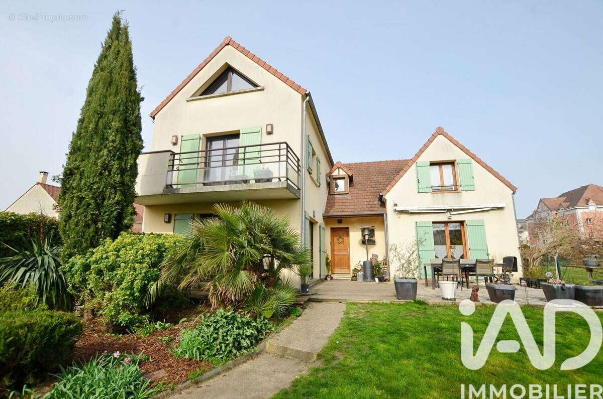 Photo 1 - Maison à SAINT-GRATIEN