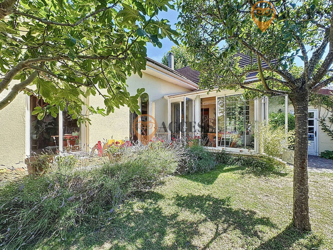 Maison à SOISY-SOUS-MONTMORENCY