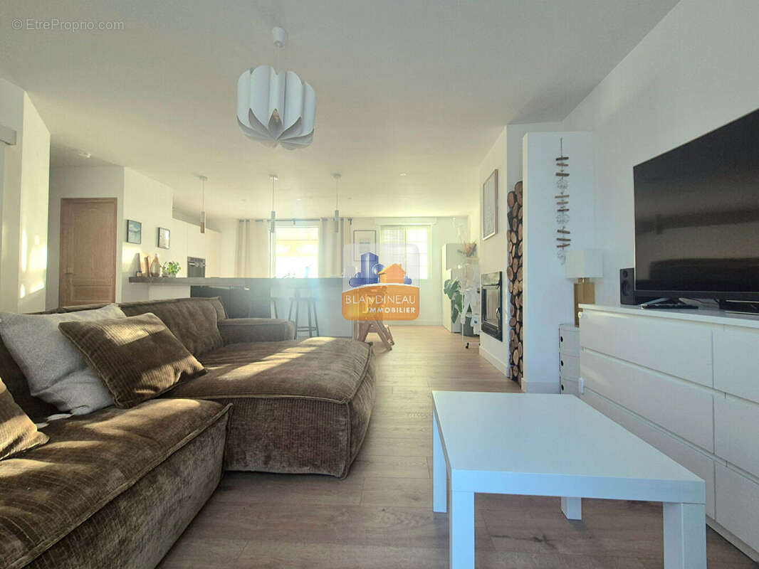 Maison à BOUGUENAIS