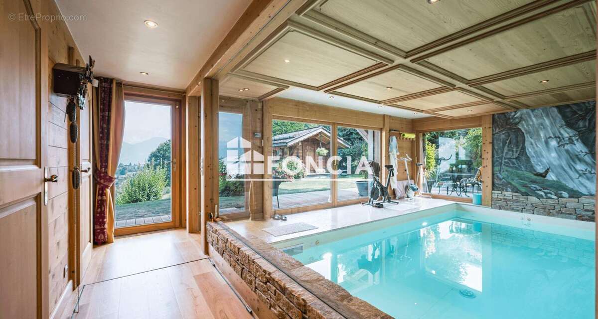 Chalet brondex avec piscine interieur vue mont blanc - photo 6