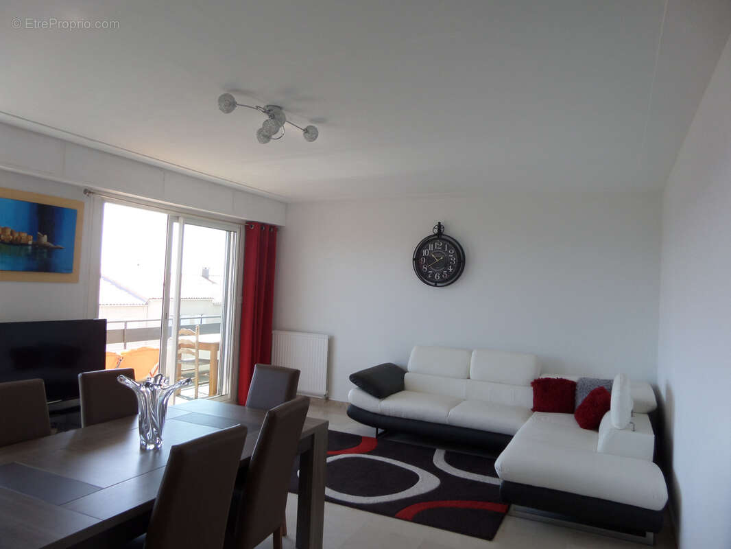 Moriani Plage bel appartement 88,80 m2 , avec balcon et loggia  et vue mer et montagne. - photo 6