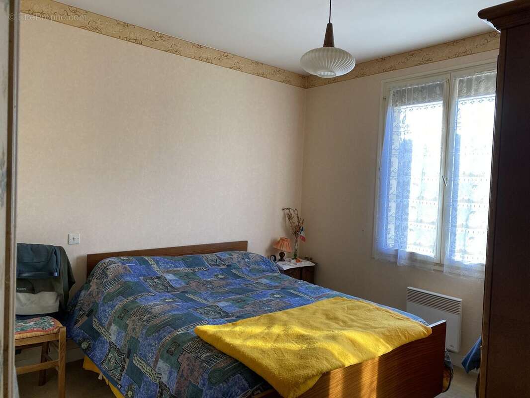 Maison à PEYRAT-LE-CHATEAU