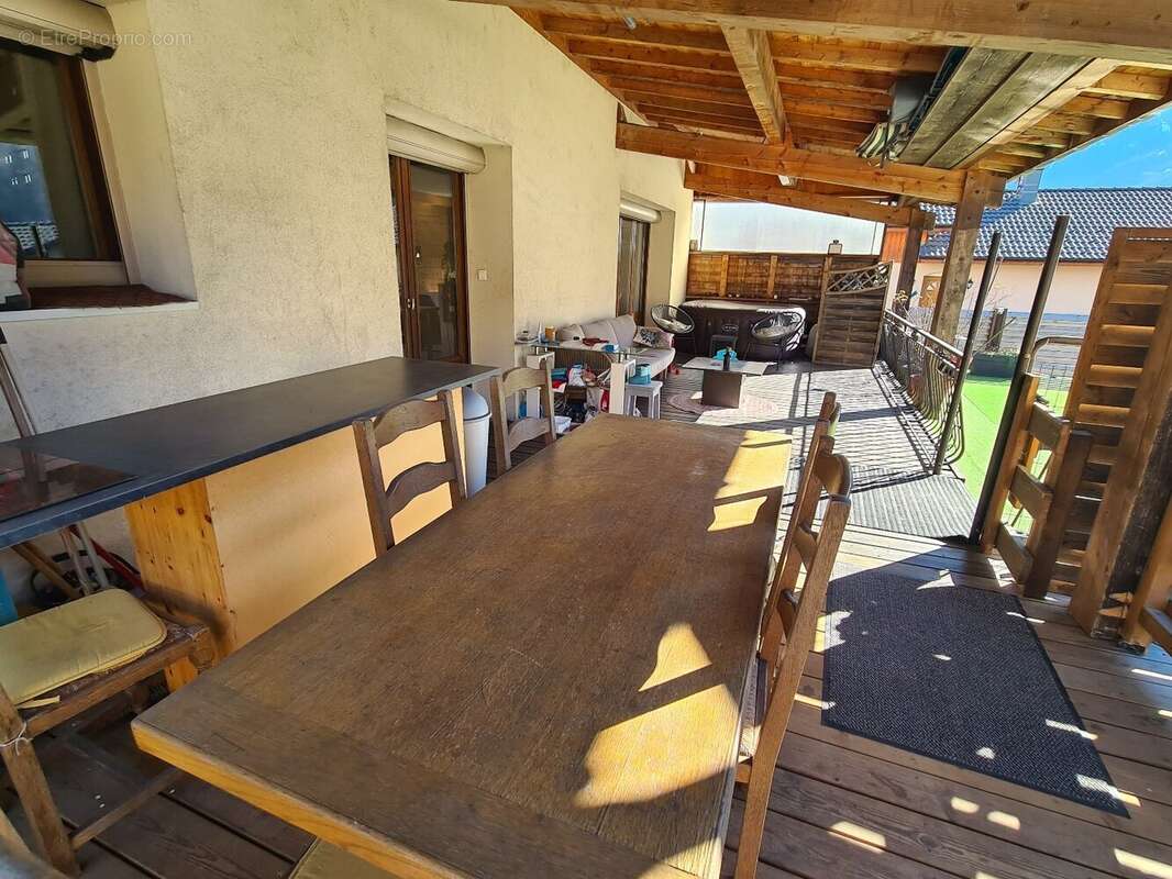 Appartement à ALBERTVILLE