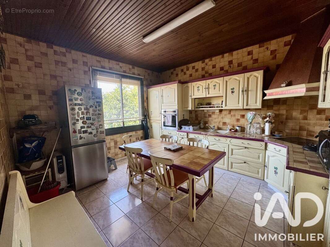 Maison 93 m² à Balaruc-Les-Bains  - photo 6