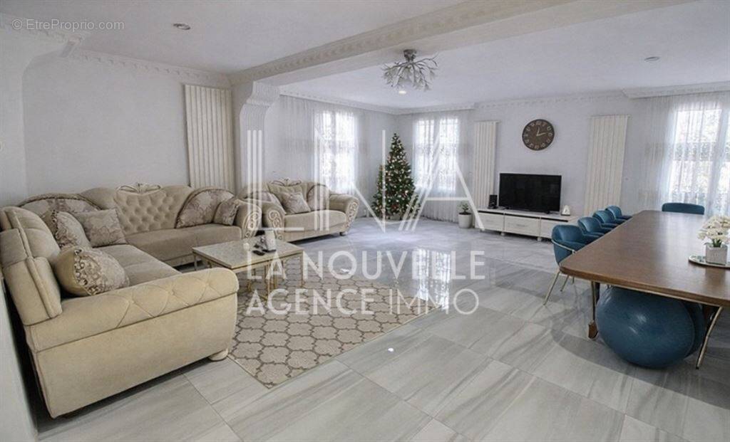 Maison à NOISY-LE-SEC