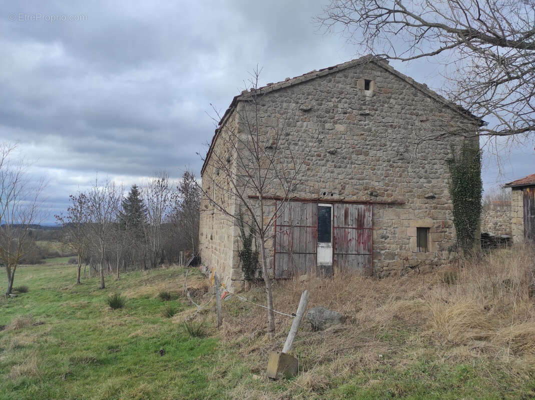 Maison à LAPTE