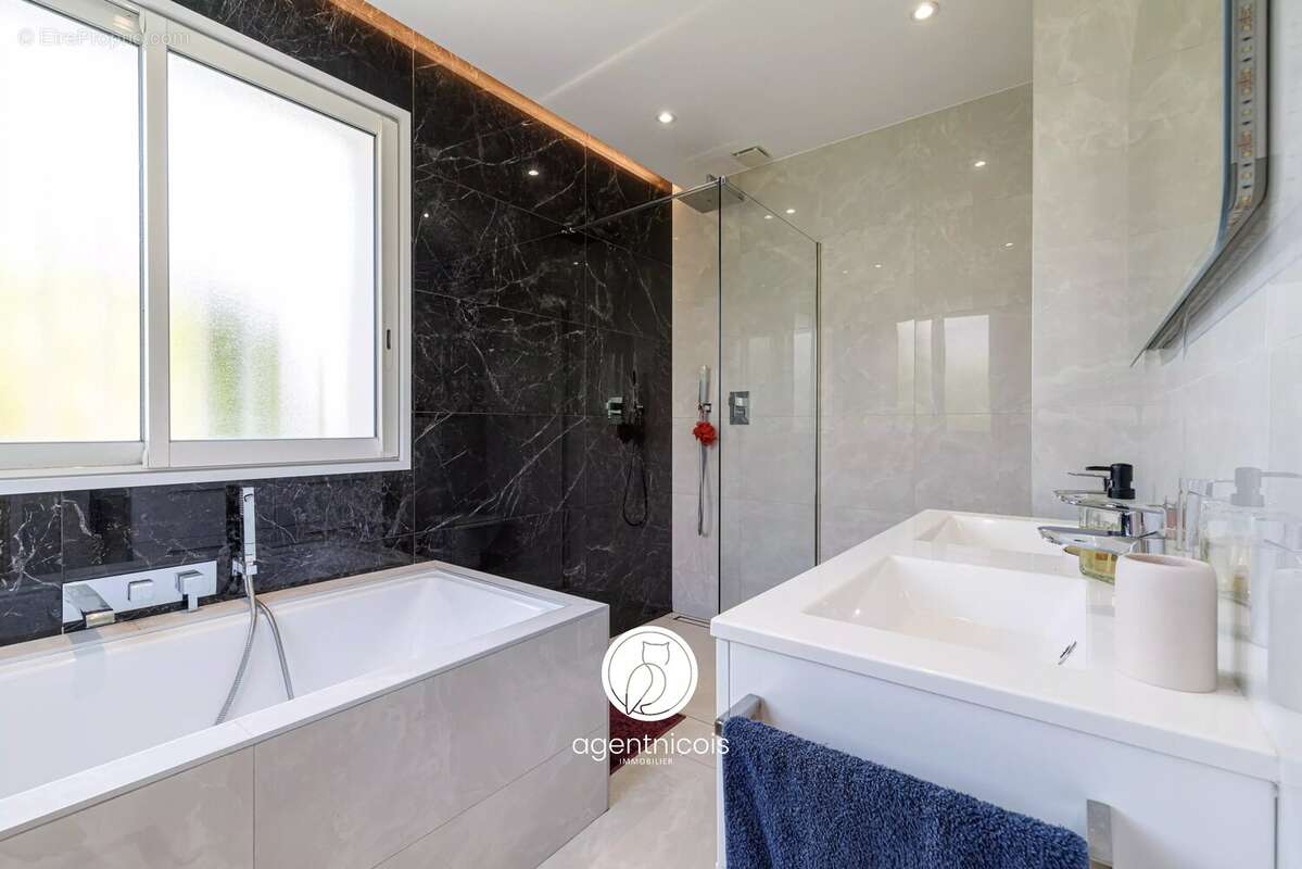 Appartement à VILLEFRANCHE-SUR-MER
