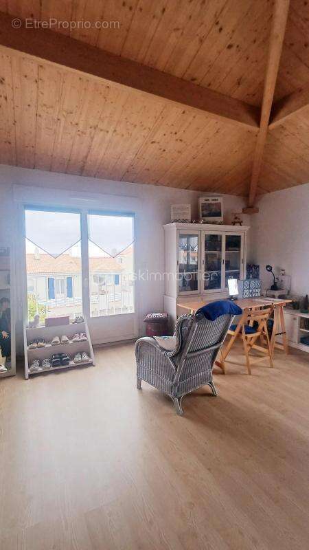Maison familiale à vendre- La Chaume, Les Sables d'Olonne- Proche côte sauvage - photo 2