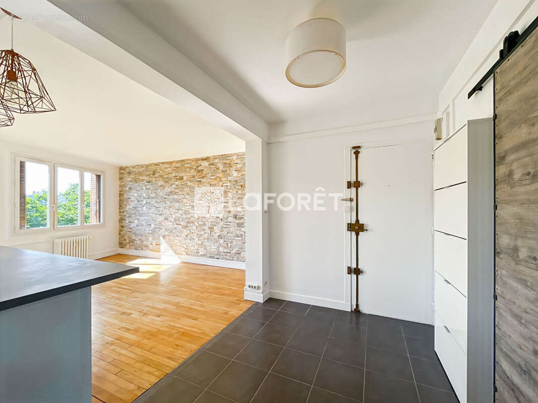 Appartement à MAISONS-ALFORT