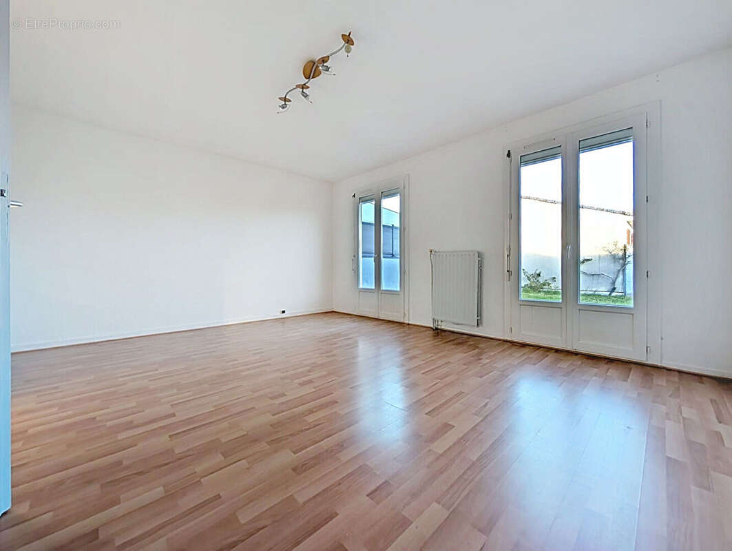 Maison à SAINT-MEDARD-EN-JALLES