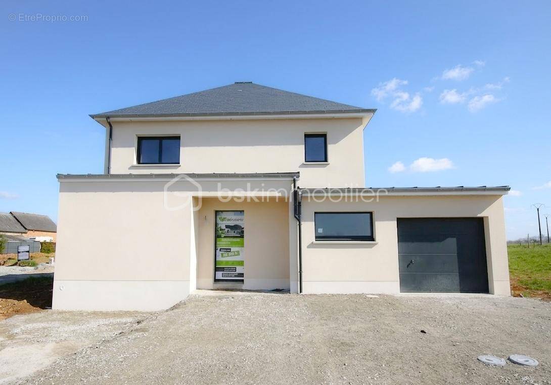 Maison à SAINT-JEAN-SUR-MAYENNE