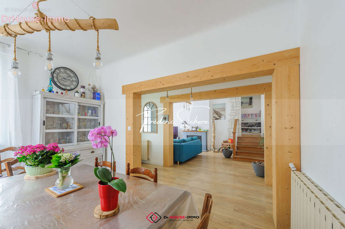 Maison à COURCON