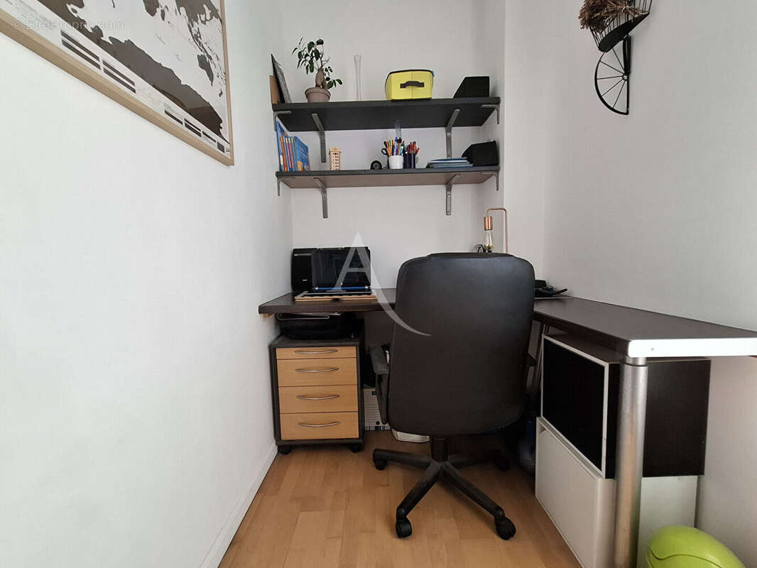 Appartement à CHARENTON-LE-PONT