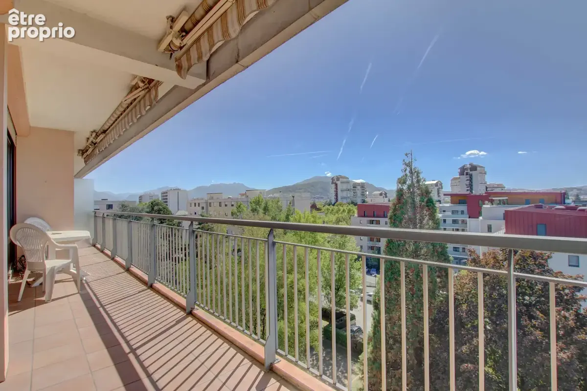 Annecy Appartement type 5 100.50 m2 dernier étage avec terrasse 148 m2 - photo 8