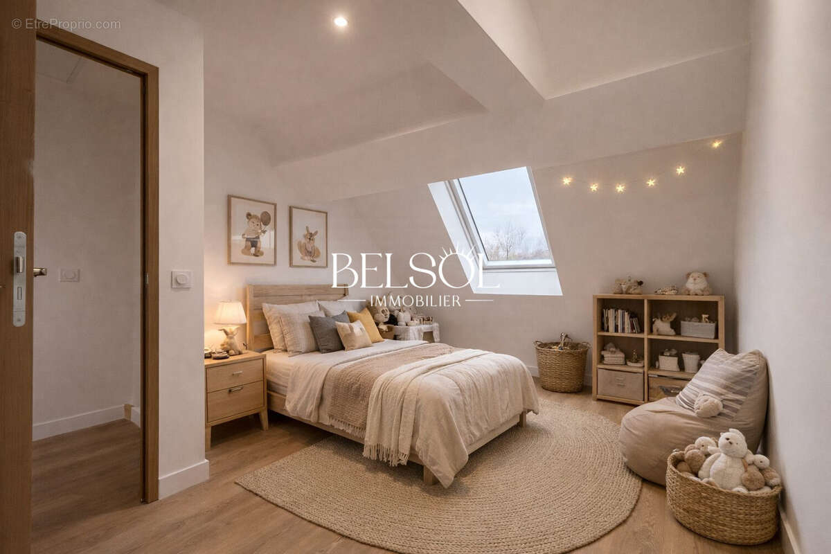 Maison à SAINT-THIBAULT-DES-VIGNES