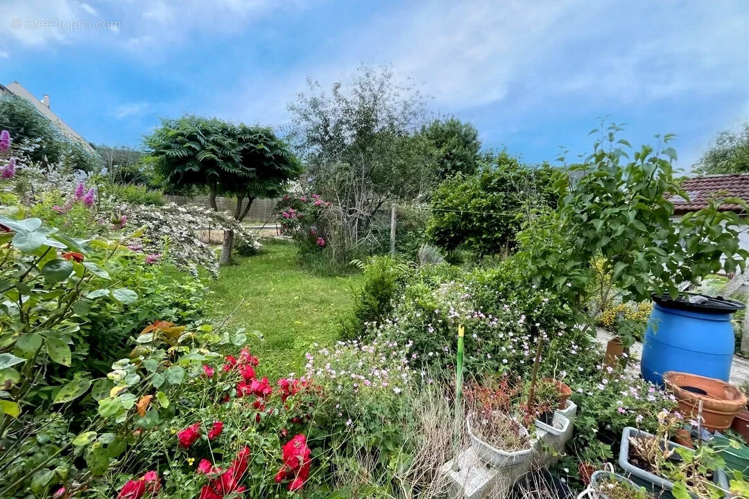 Maison à QUINCY-VOISINS