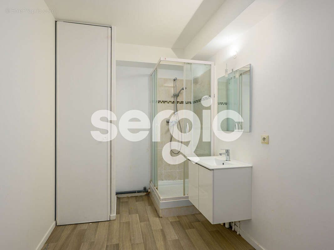 Appartement à VIGNEUX-SUR-SEINE