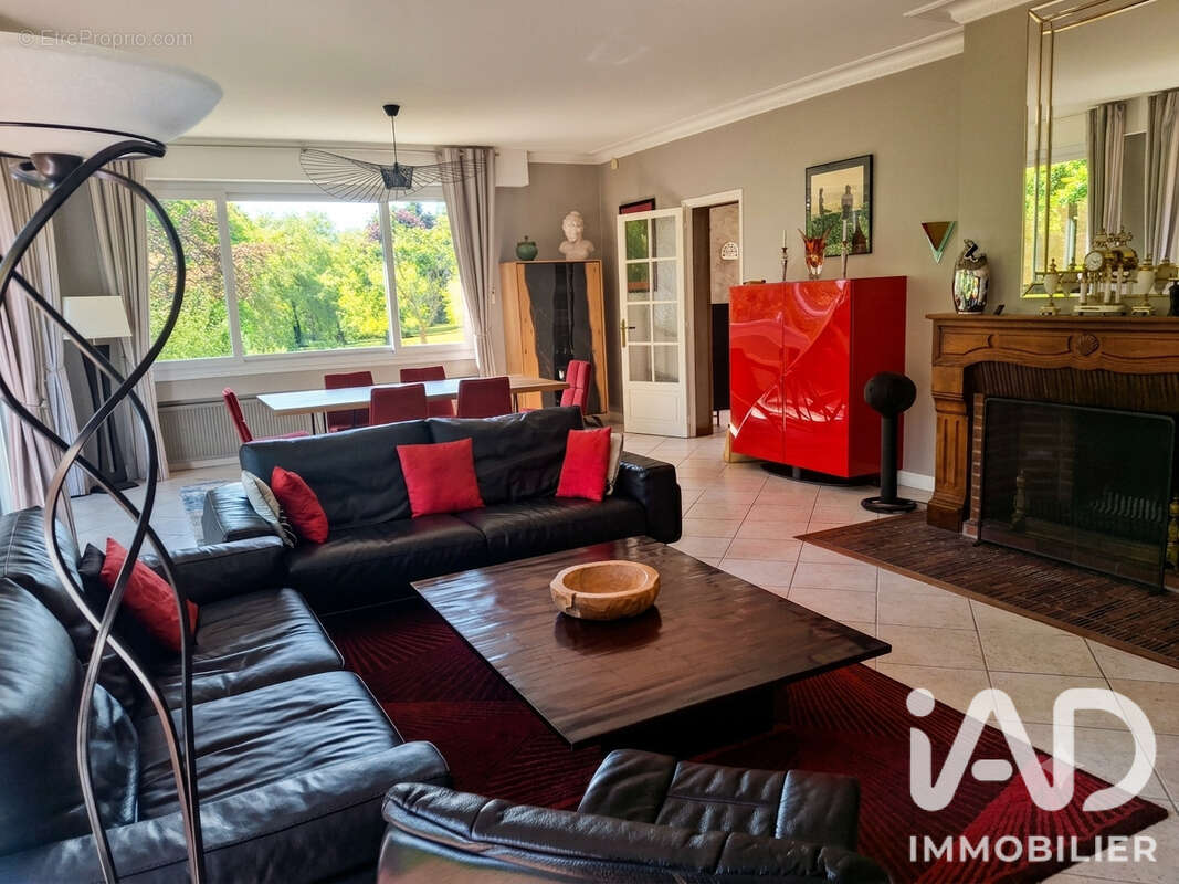 Maison 471 m² à Appeville-Annebault  - photo 7
