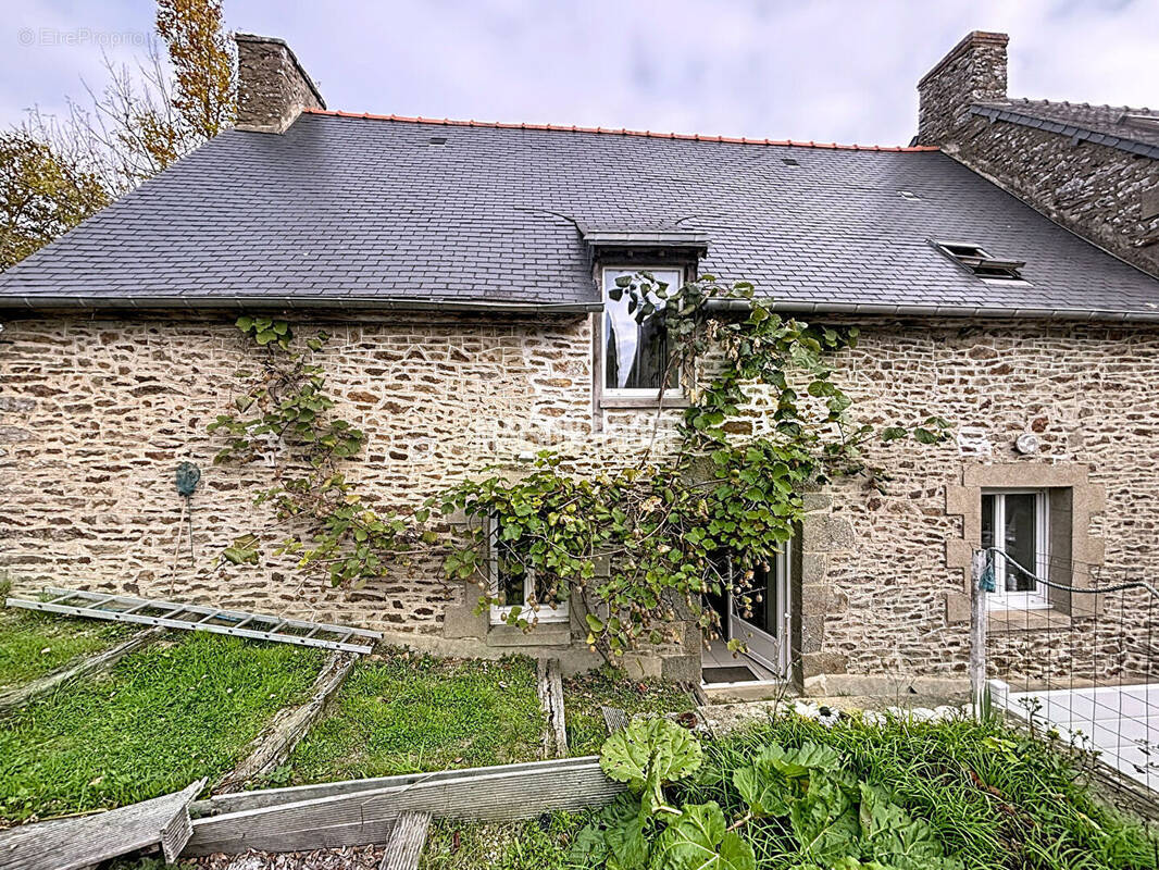 Maison à PLOUER-SUR-RANCE