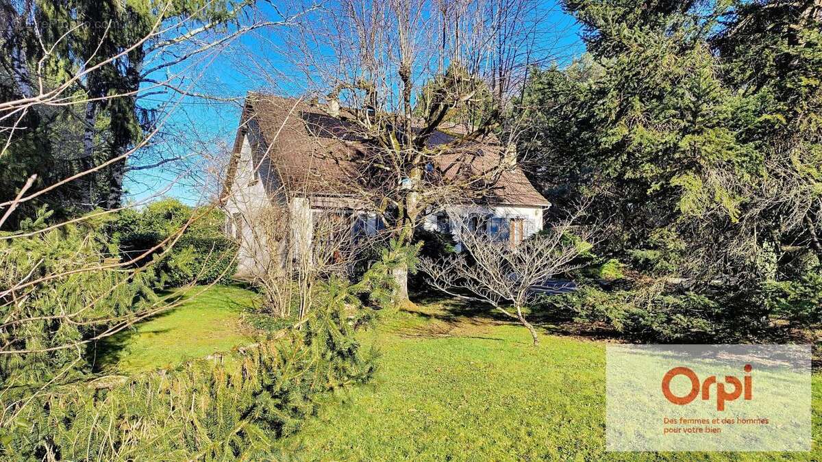 Maison à TERRASSON-LAVILLEDIEU