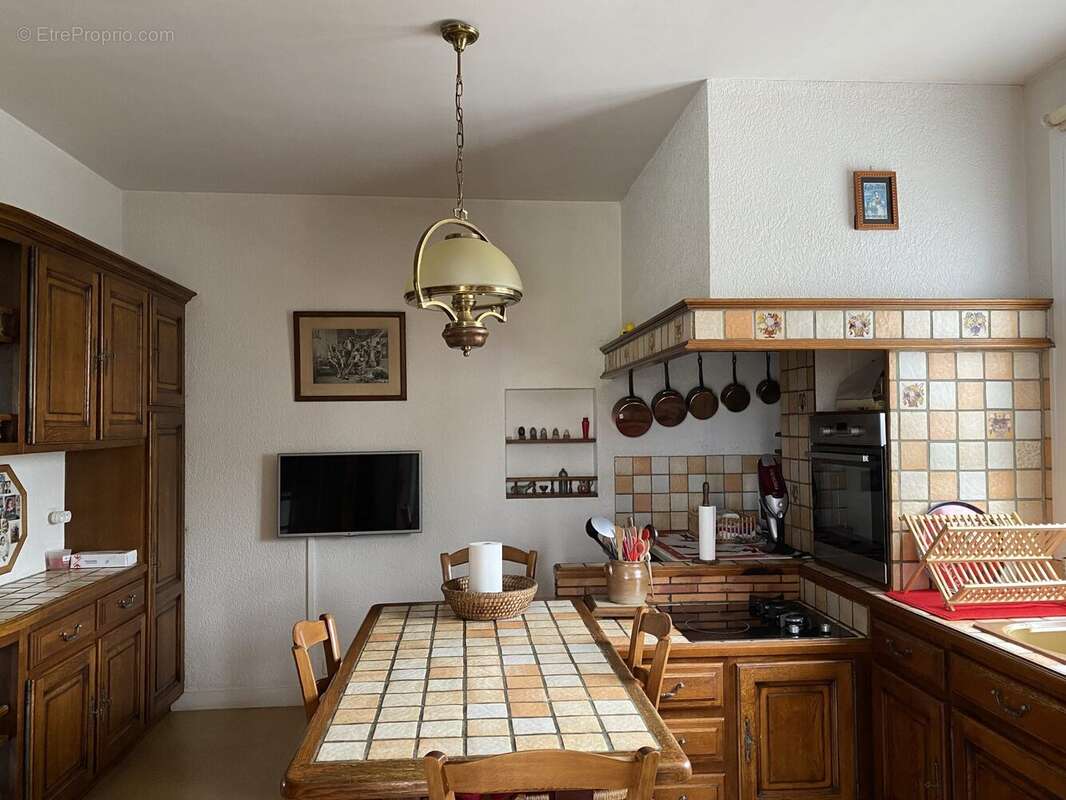 Maison à CHATEAUNEUF-LA-FORET