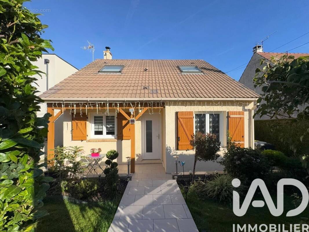 Photo 1 - Maison à MOUROUX