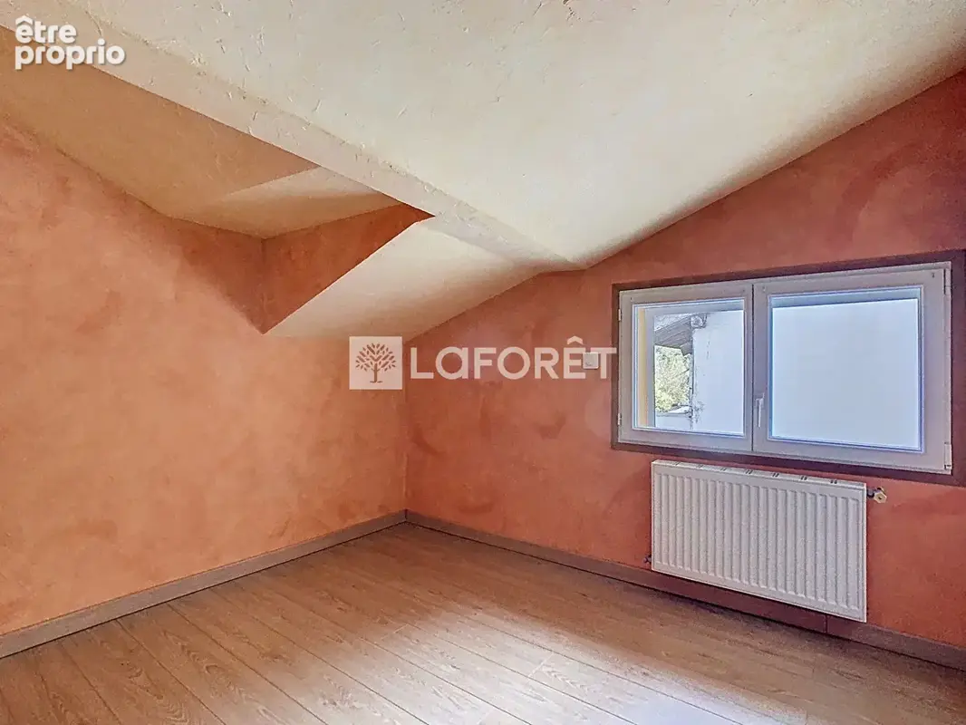 Maison 138 m² avec 4 chambres et jardin, Verrières - photo 11