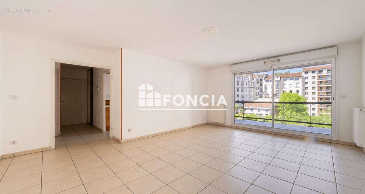 Appartement à LYON-3E