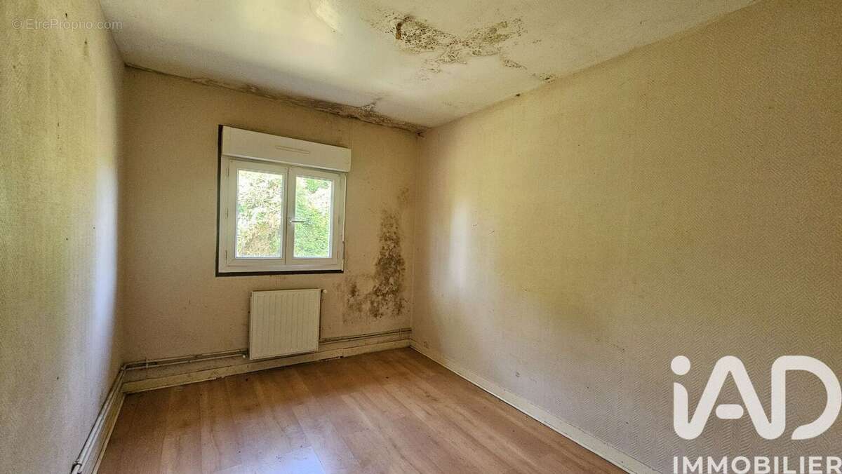 Photo 5 - Maison à LES ADJOTS